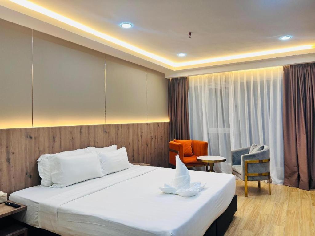 Flypod Hotel Kota Kinabalu Exterior foto